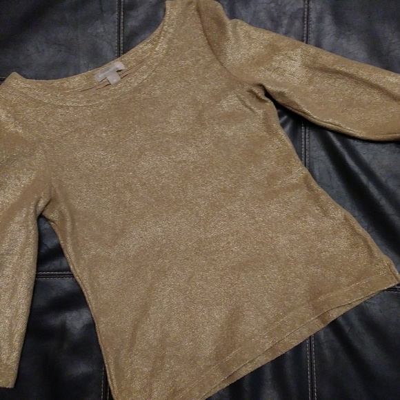 Banana Republic Gorgeous Gold Blouse - Picture 7 of 7